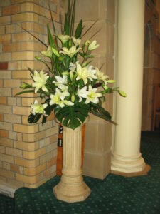 Arrangement on stand